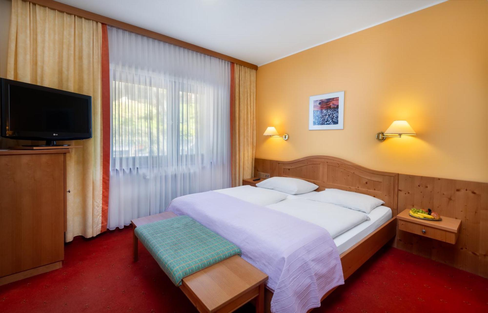 Post (adults Only) 4*